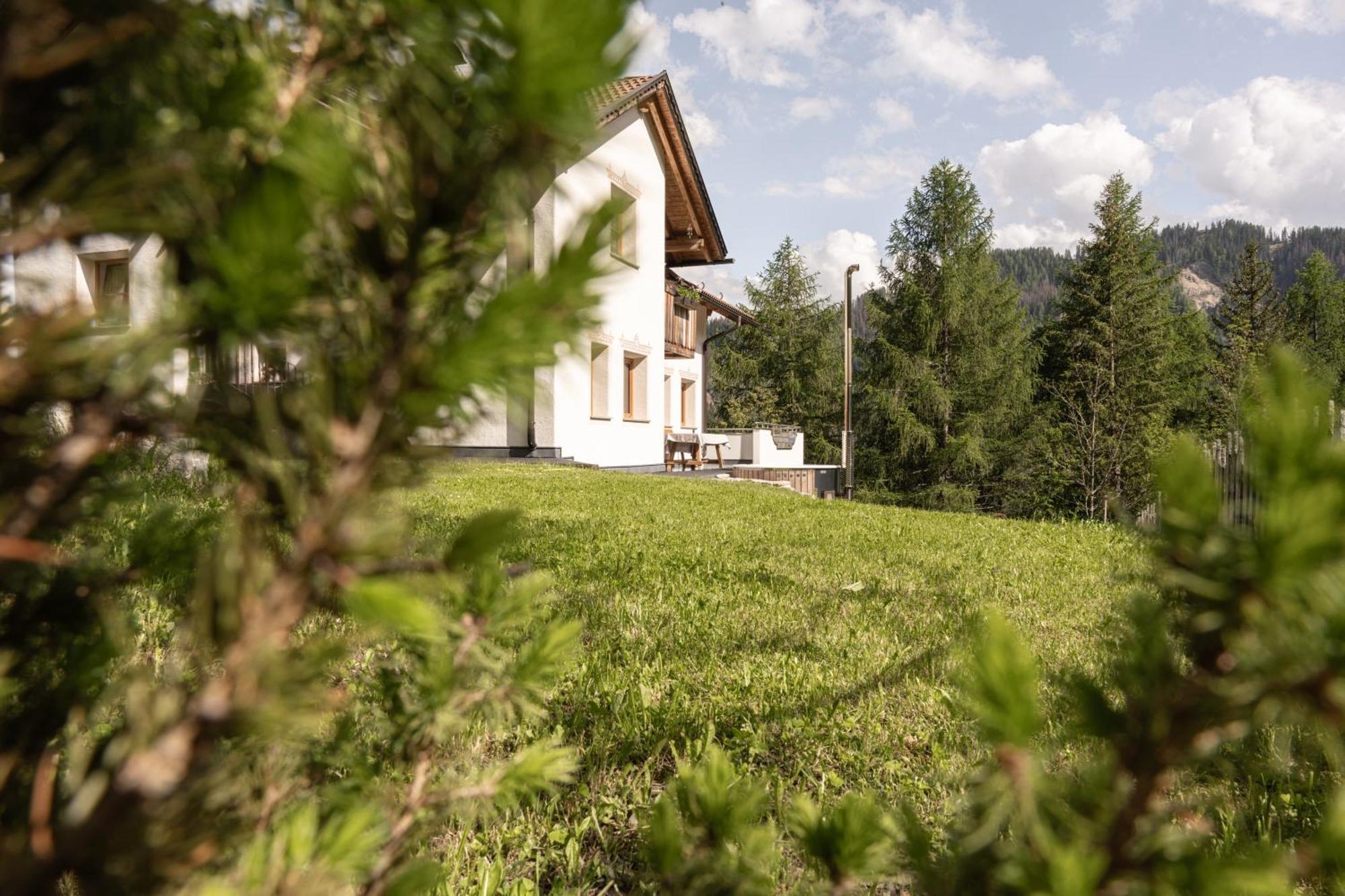 Ciasa Iachin - Dolomites Dream Retreat Daire San Martino in Badia Dış mekan fotoğraf